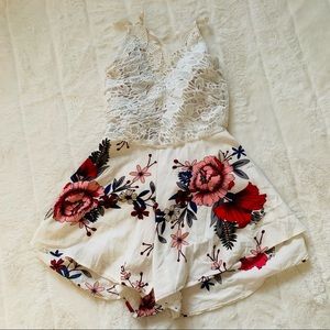 Floral spring romper!